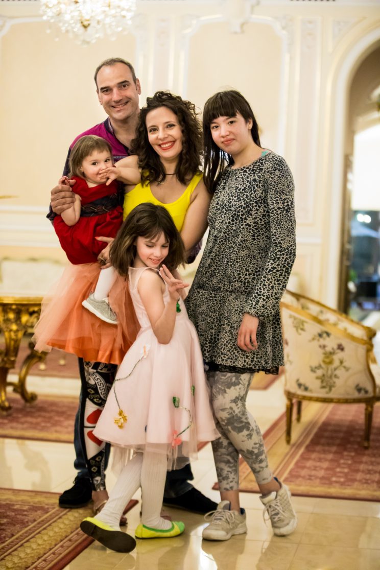Roxana Gabor Iliescu 41 family